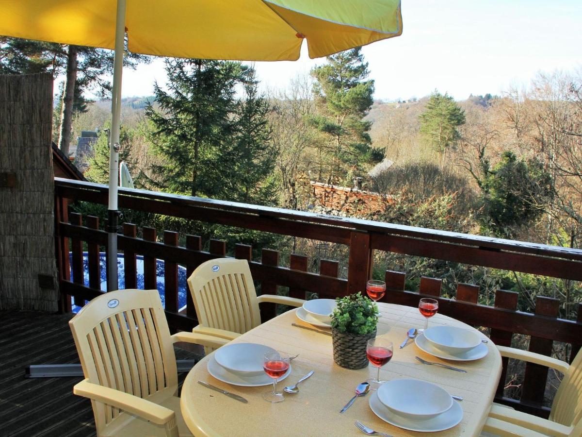Pretty Chalet In Beaulieu With Private Pool Beaulieu (Cantal) Exterior foto