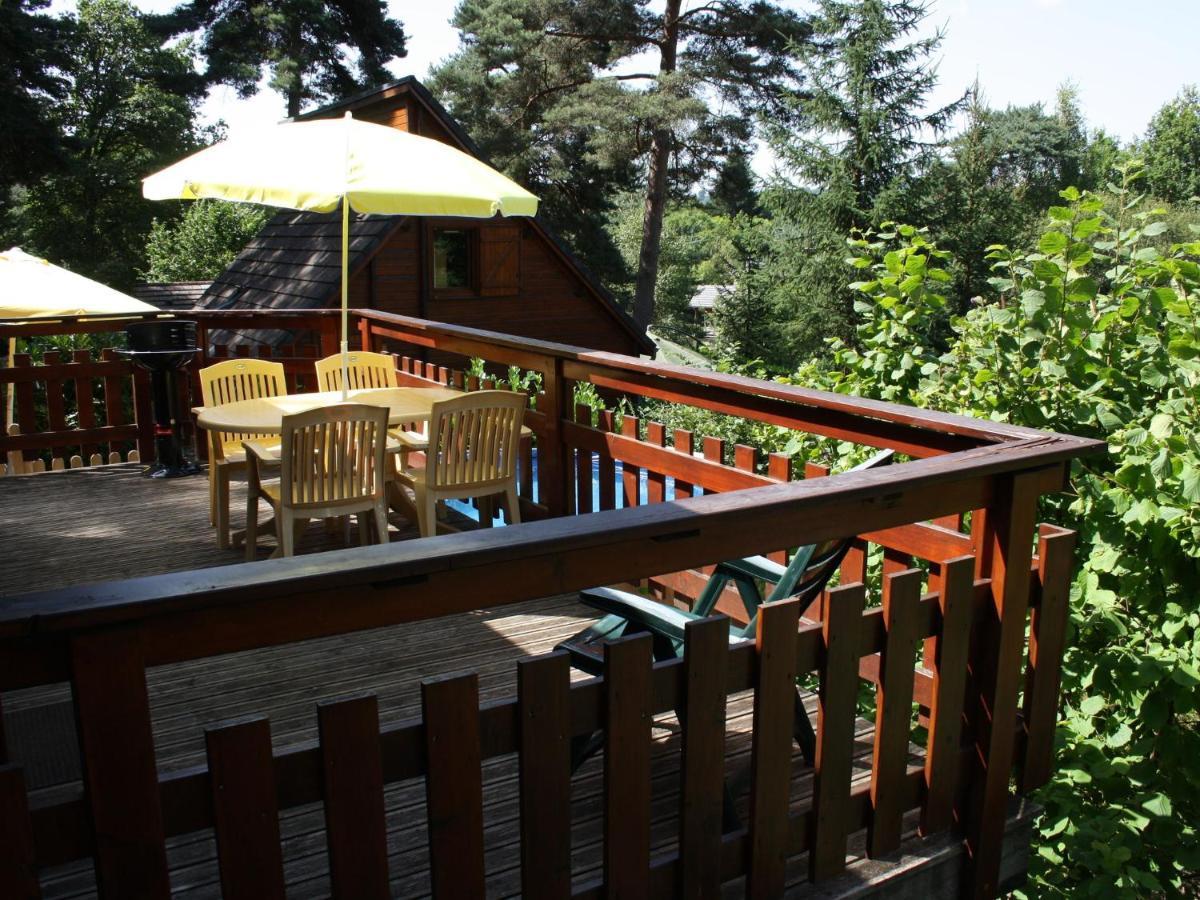 Pretty Chalet In Beaulieu With Private Pool Beaulieu (Cantal) Exterior foto